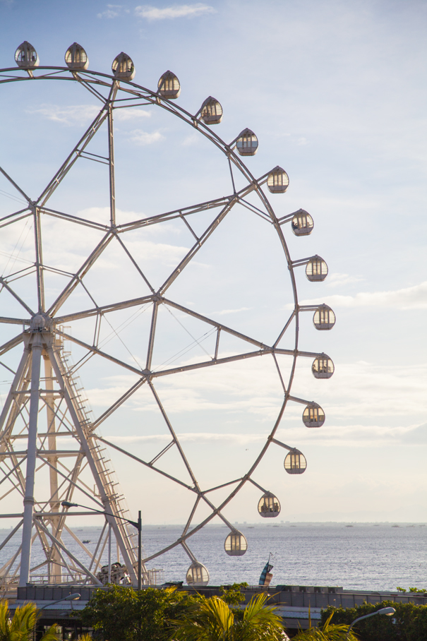 Ferris wheel in manila bay