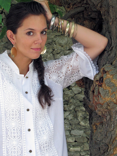 outfit con Ricami e nappine (1)