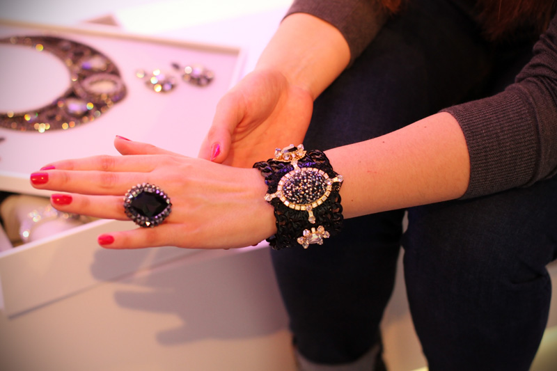 anello nero | anello pietra preziosa | bracciale swarovski | swarovski autunno inverno 2013 2014 | basilea world | basilea | zurigo | fashion blogger | evento fashion blogger (26)