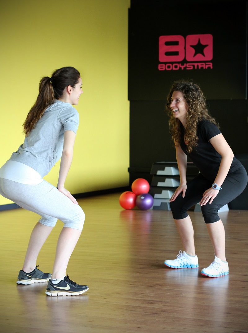 squat | rassodare i glutei | esercizi per i glutei | fitness | palestra | esercizi per corpo perfetto | rassodare per l'estate 1