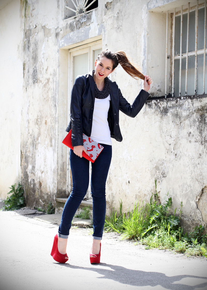 outfit scarpe con zeppa