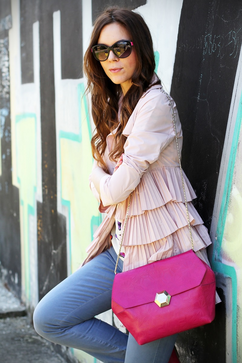 trench rosa | occhiali da sole | occhiali da sole sting | outfit | look | borsa bulgari | borsa bvlgari | fashion blog | fashion blogger | fashion blogger italia 3
