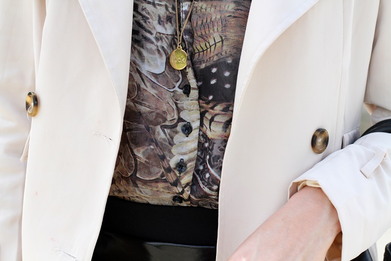 trench | collana con medaglietta | collana oro