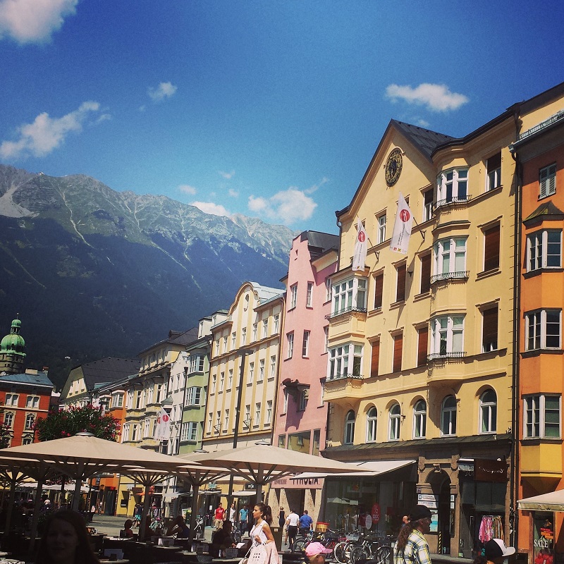 innsbruck | austria | foto innsbruck | case colorate | montagna | tirolo