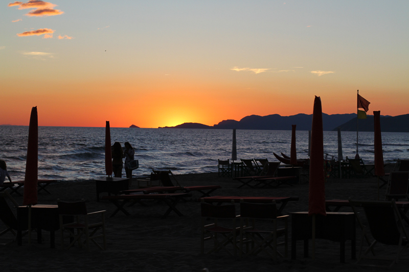 Tramonto forte dei marmi spiaggia versilia Tramonto | forte dei marmi | versilia | tramonto romantico | tramonto spiaggia 4