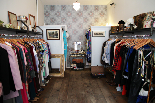 shop vintage in williamsburg (2)