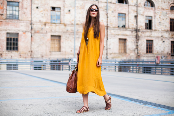 outfit yellow dress