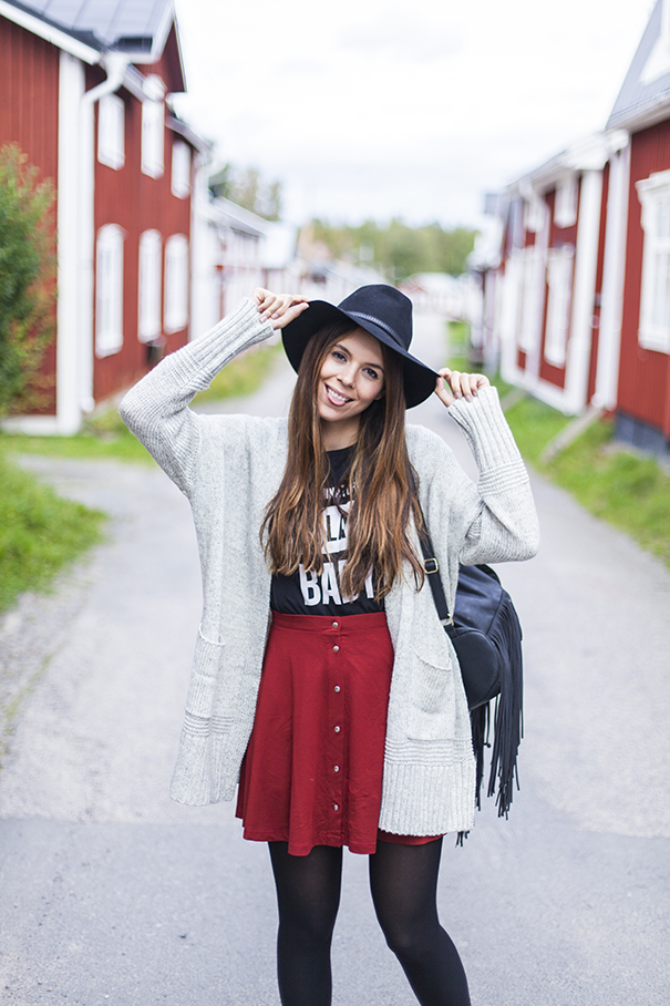 gonna rossa | cardigan lungo | cardigan morbido | irene colzi | fashion influencer