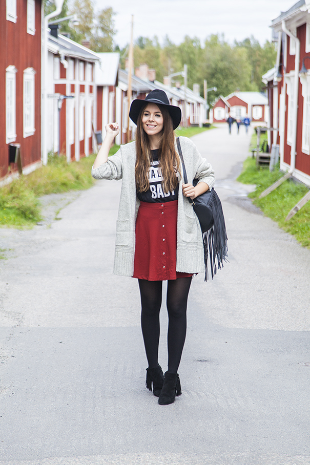 gonna rossa | cardigan lungo | cardigan morbido | irene colzi | fashion influencer