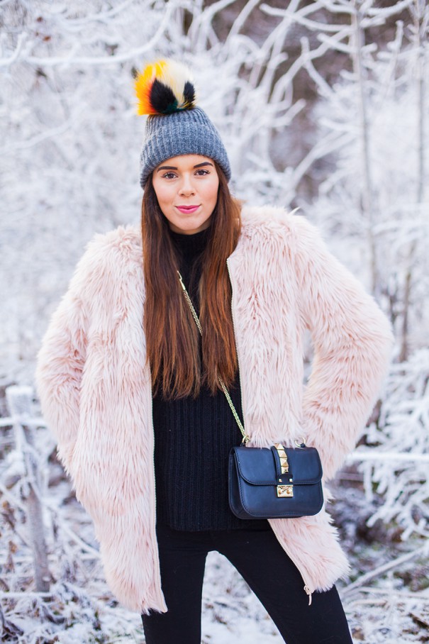 irene colzi pelliccia rosa , irene colzi neve