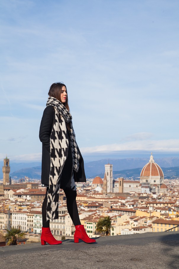 come indossare le scarpe rosse | outfit con scarpe rosse