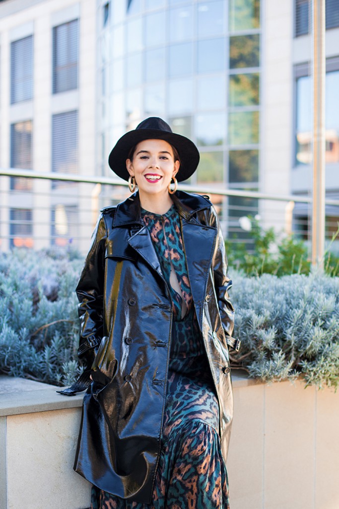 irene colzi trench nero outfit