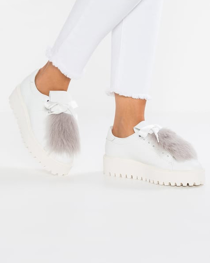sneakers bianche come pulirle