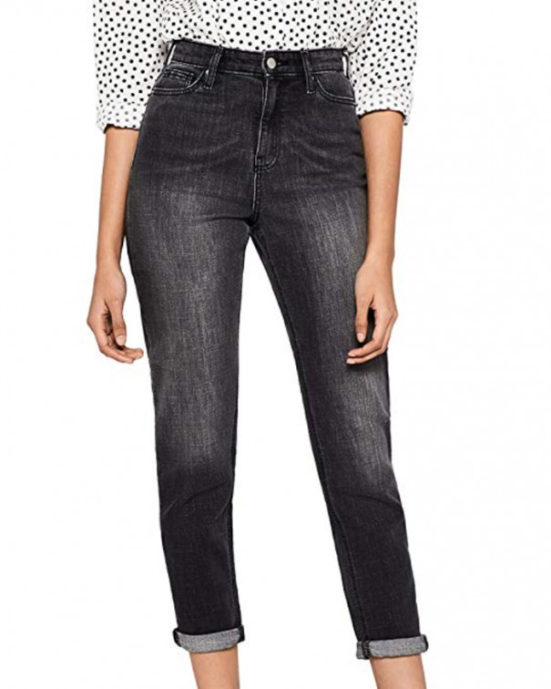jeans di moda questa stagione